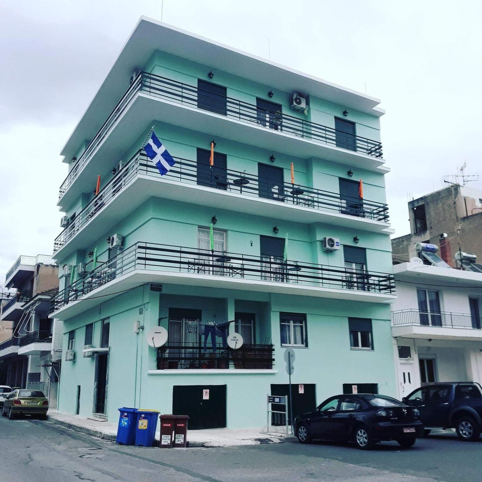 Hellas Palace Rooms Center สปาร์ติ ภายนอก รูปภาพ